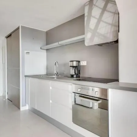 Lägenhet Of 44 M2 With Balcony In Saint-raphael