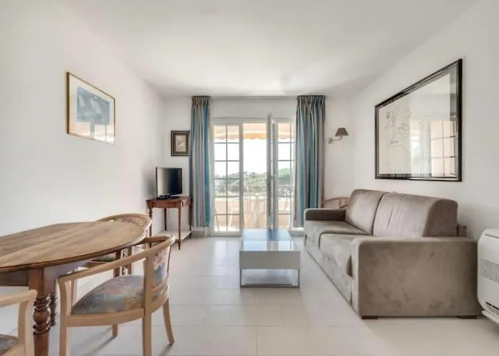 アパート Of 44 M2 With Balcony In Saint-raphael Saint-Raphaël